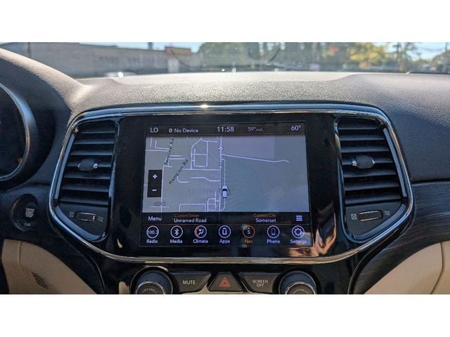 2019 Jeep Grand Cherokee Laredo E 4x4 - 22988658 - 26