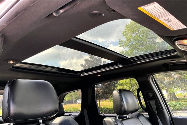 2019 Jeep Grand Cherokee Limited 4x4 - 23025904 - 32