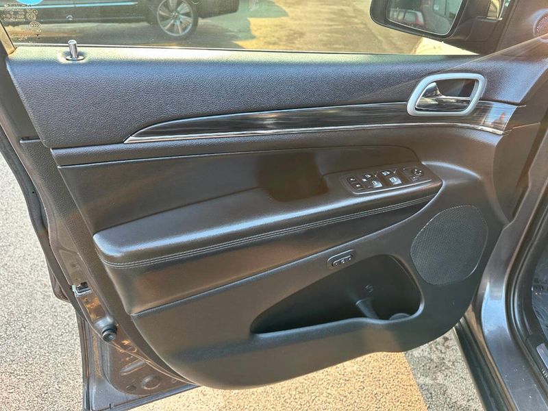 2019 Jeep Grand Cherokee Limited 4x4 4dr SUV - 22866246 - 14