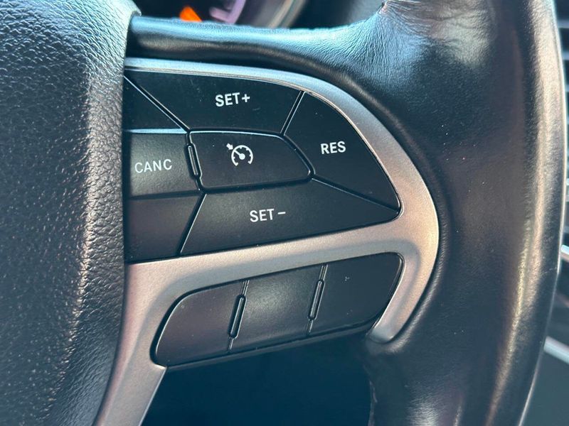 2019 Jeep Grand Cherokee Limited 4x4 4dr SUV - 22866246 - 32