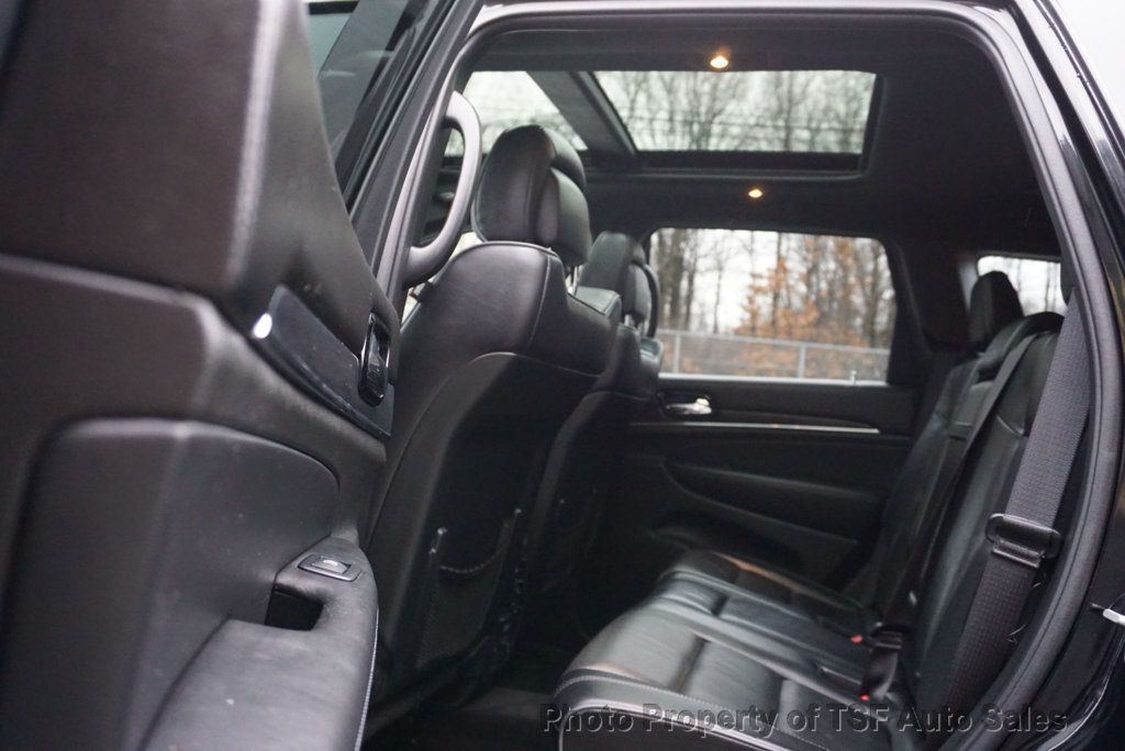 2019 Jeep Grand Cherokee Overland 4x4 NAVI CARPLAY REAR CAMERA PANO ROOF HOT&COOLED SEATS - 22994347 - 13