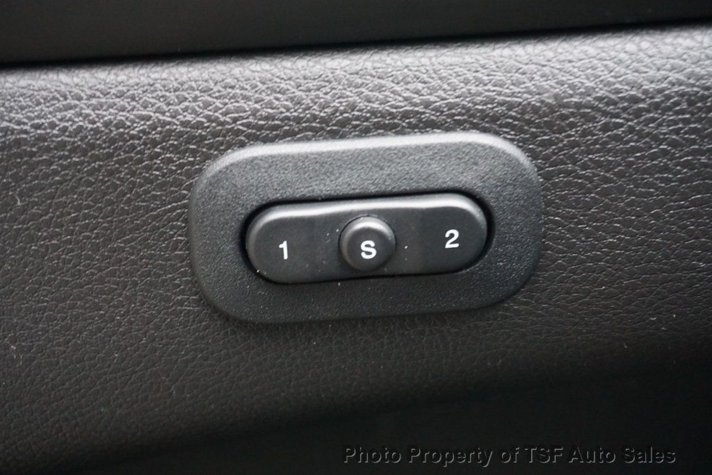 2019 Jeep Grand Cherokee Overland 4x4 NAVI CARPLAY REAR CAMERA PANO ROOF HOT&COOLED SEATS - 22994347 - 39