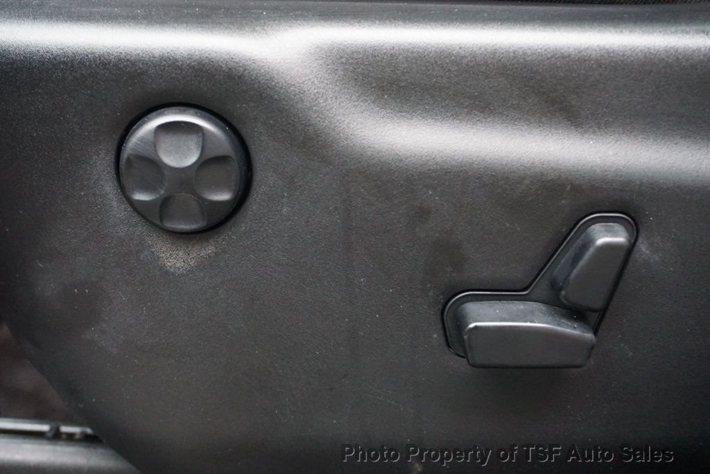 2019 Jeep Grand Cherokee Overland 4x4 NAVI CARPLAY REAR CAMERA PANO ROOF HOT&COOLED SEATS - 22994347 - 41