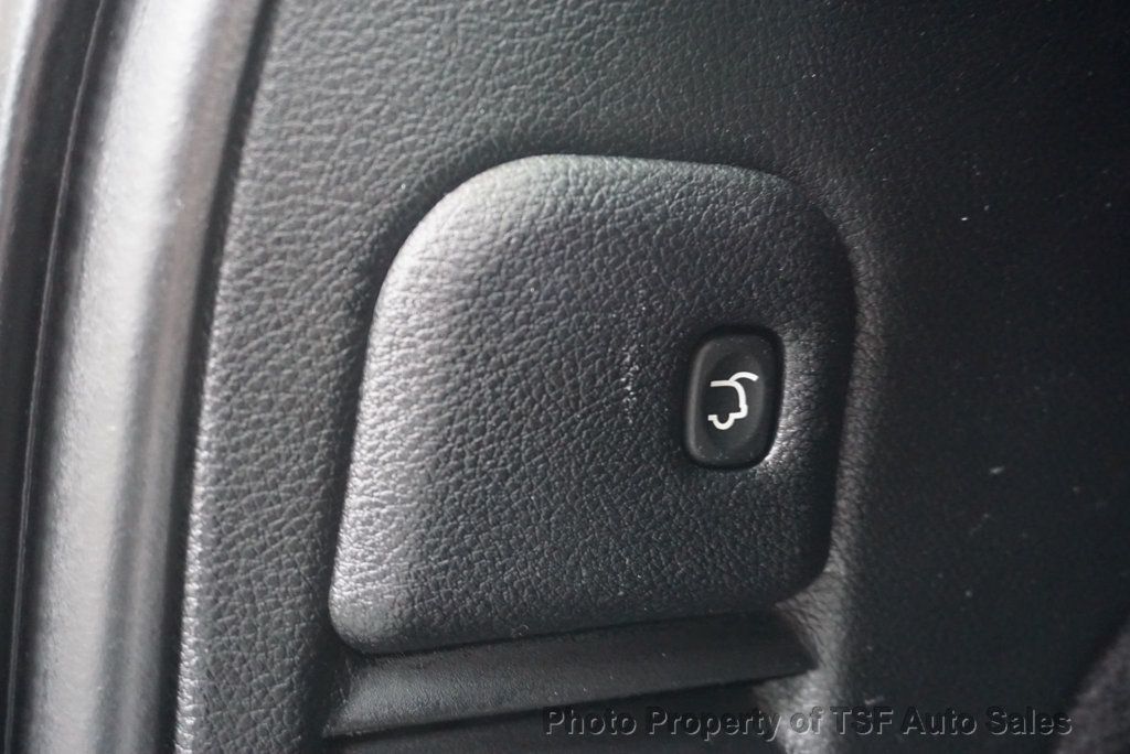 2019 Jeep Grand Cherokee Overland 4x4 NAVI CARPLAY REAR CAMERA PANO ROOF HOT&COOLED SEATS - 22994347 - 42