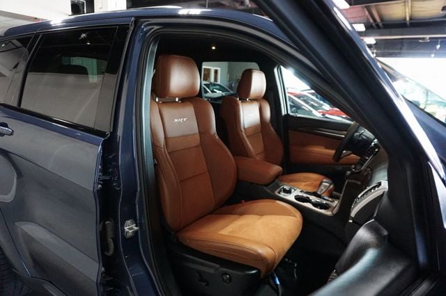 2019 Jeep Grand Cherokee *SRT* *6.4L V8* *Only 10k Miles* *All Stock* *1-Owner* - 23050510 - 35