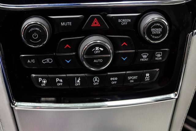 2019 Jeep Grand Cherokee Summit 4x4 - 22916702 - 19