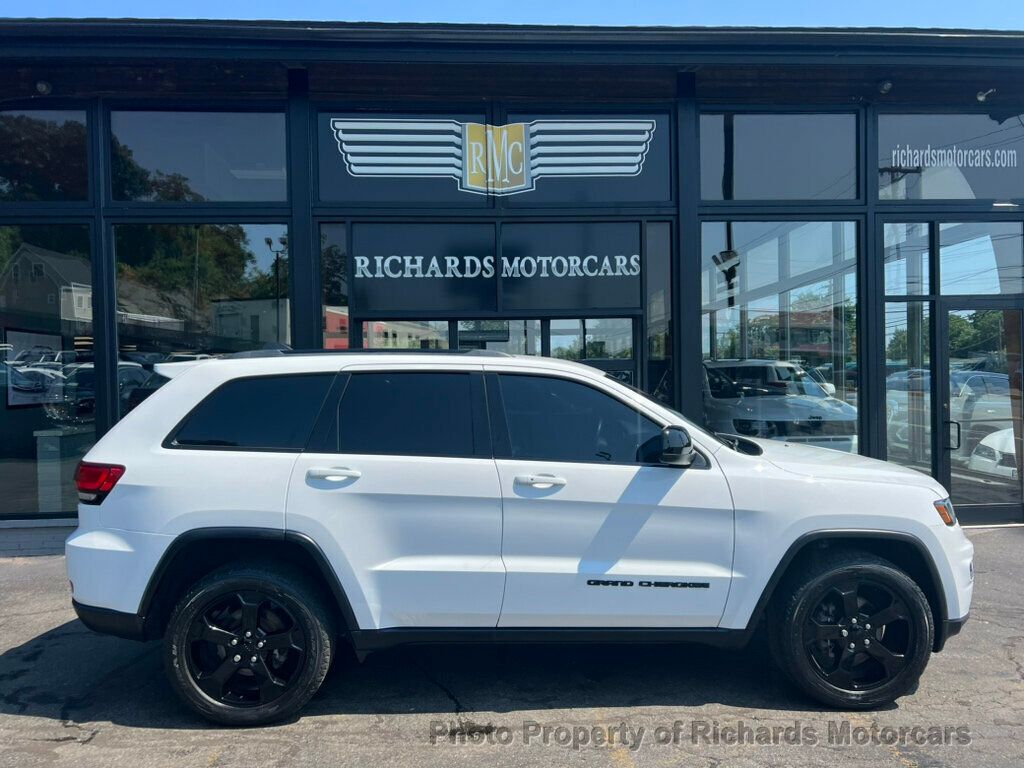 2019 Jeep Grand Cherokee Upland 4x4 - 22540579 - 1