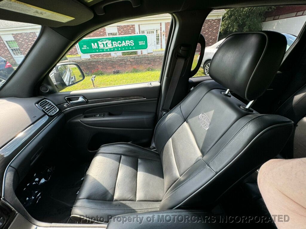 2019 Jeep Grand Cherokee WHAT AN AWESOME LOOKING JEEP! LOADED SUMMIT EDITION!  - 22527194 - 19