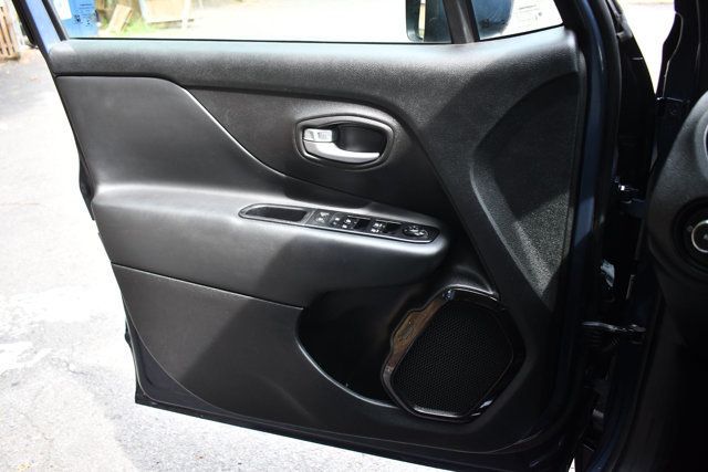 2019 Jeep Renegade Altitude 4x4 - 23066386 - 11