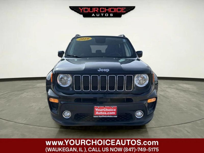 2019 Jeep Renegade Latitude 4x4 - 23000005 - 0