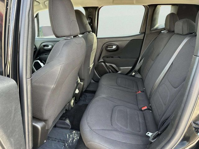 2019 Jeep Renegade Latitude 4x4 - 23000005 - 10