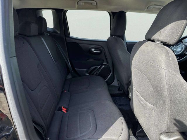 2019 Jeep Renegade Latitude 4x4 - 23000005 - 14