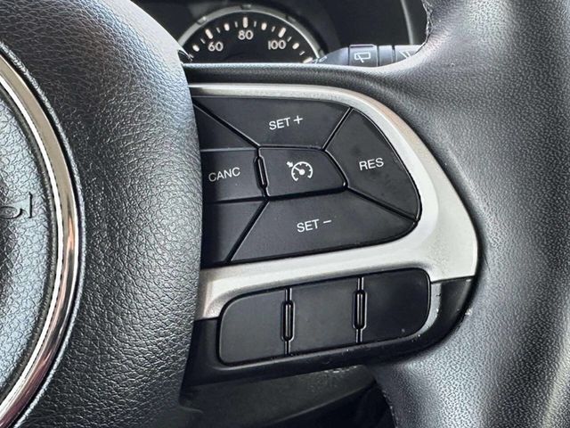 2019 Jeep Renegade Latitude 4x4 - 23000005 - 28