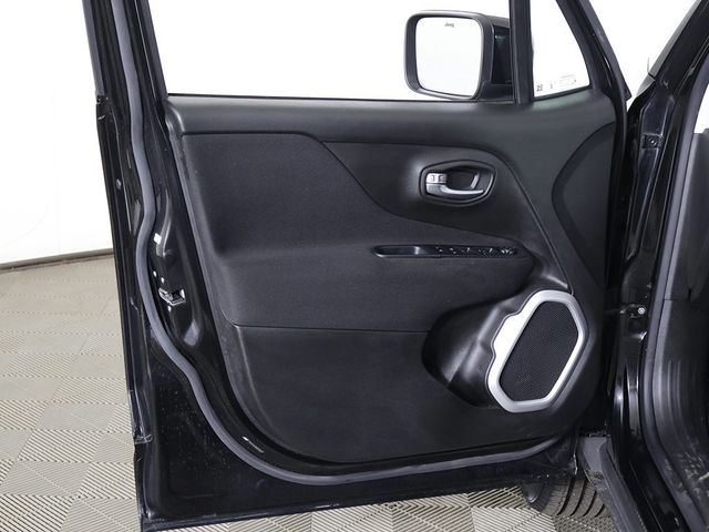 2019 Jeep Renegade Latitude 4x4 - 23086920 - 18