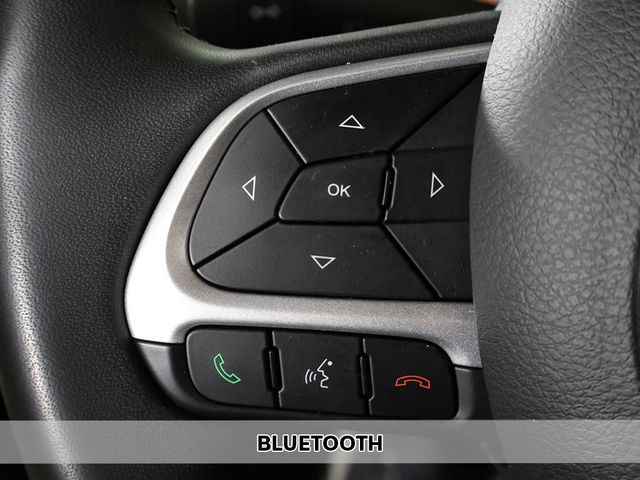 2019 Jeep Renegade Latitude 4x4 - 23086920 - 3