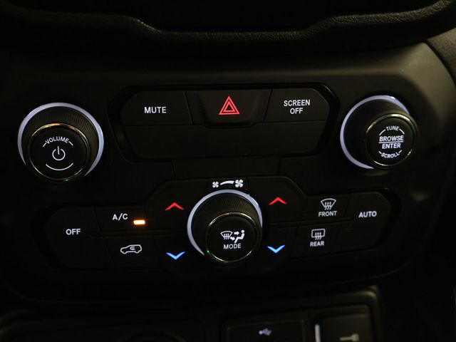 2019 Jeep Renegade Latitude 4x4 - 23086920 - 41