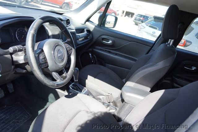 2019 Jeep Renegade Latitude FWD - 22637361 - 5