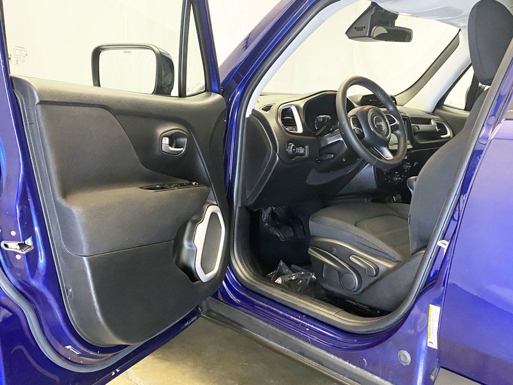 2019 Jeep Renegade Latitude photo 8