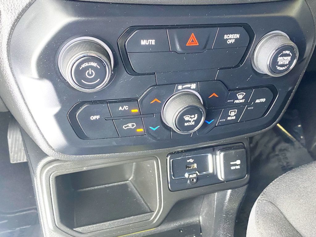 2019 Jeep Renegade Latitude photo 21