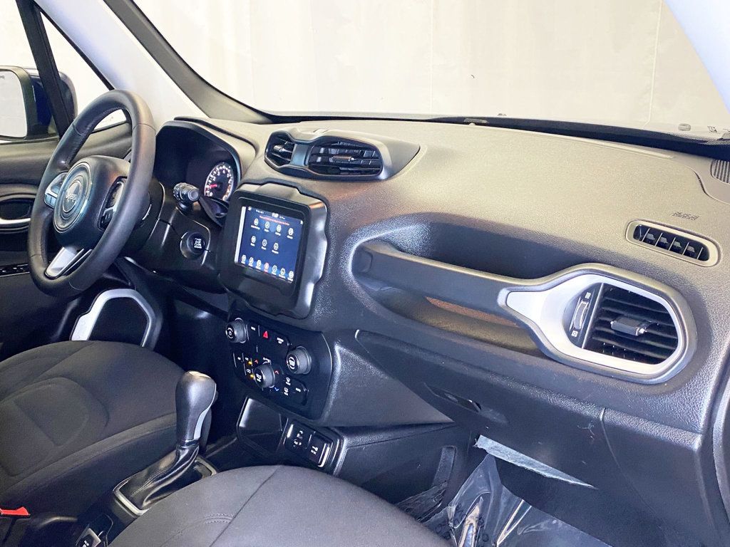 2019 Jeep Renegade Latitude photo 28