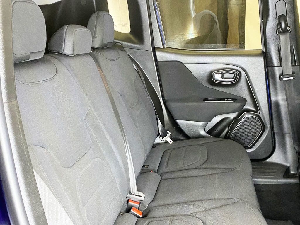 2019 Jeep Renegade Latitude photo 30
