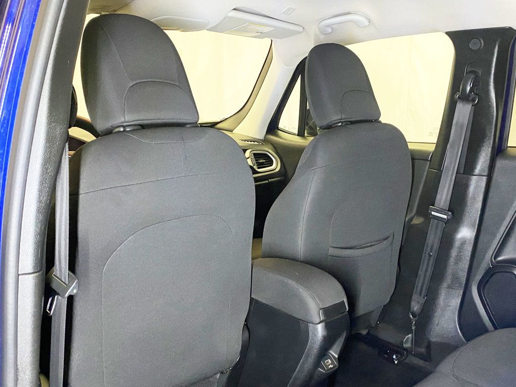 2019 Jeep Renegade Latitude photo 32
