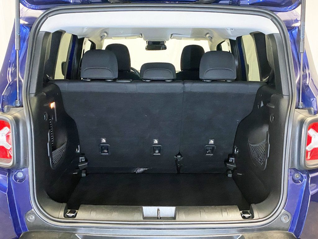 2019 Jeep Renegade Latitude photo 35