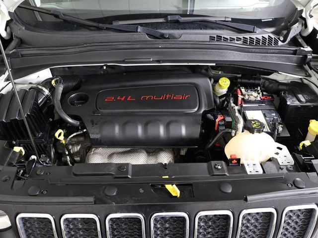2019 Jeep Renegade Latitude FWD - 23003020 - 16