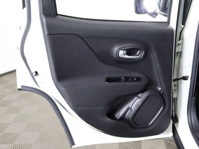 2019 Jeep Renegade Latitude FWD - 23003020 - 20