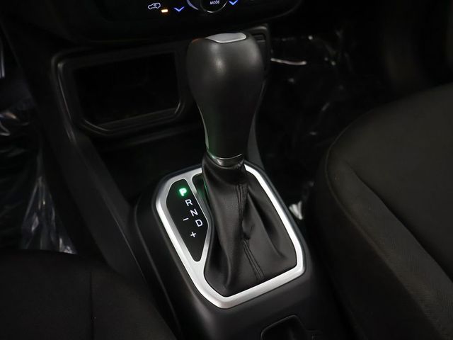 2019 Jeep Renegade Latitude FWD - 23003020 - 42