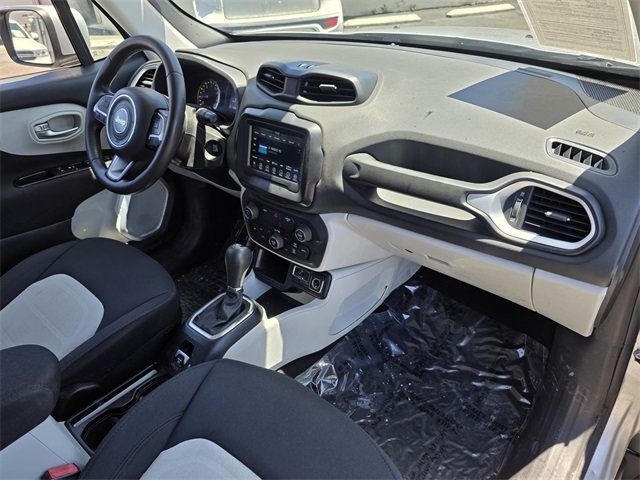 2019 Jeep Renegade Latitude FWD - 22791367 - 9