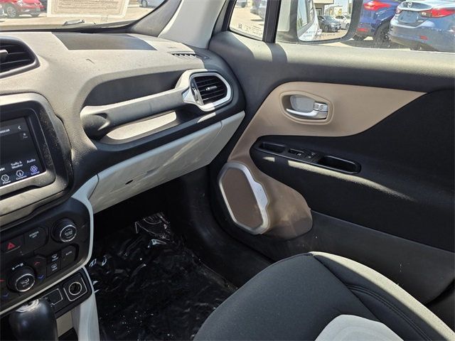 2019 Jeep Renegade Latitude FWD - 22791367 - 29