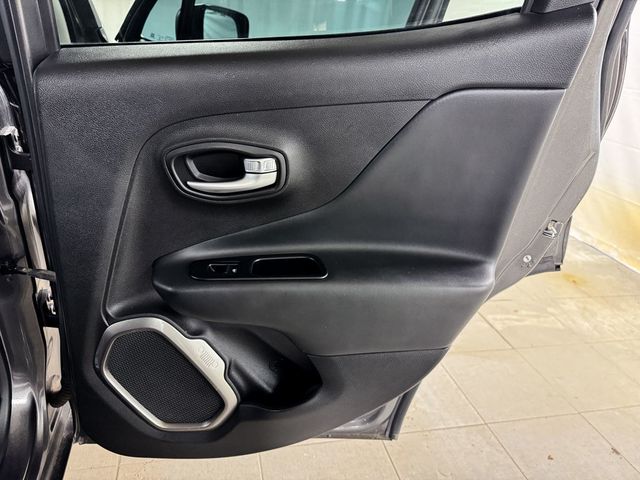 2019 Jeep Renegade LIMITED - 22995908 - 16