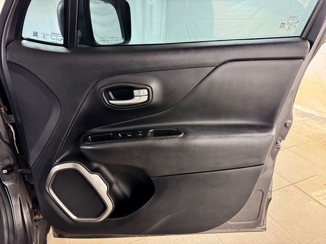 2019 Jeep Renegade LIMITED - 22995908 - 17