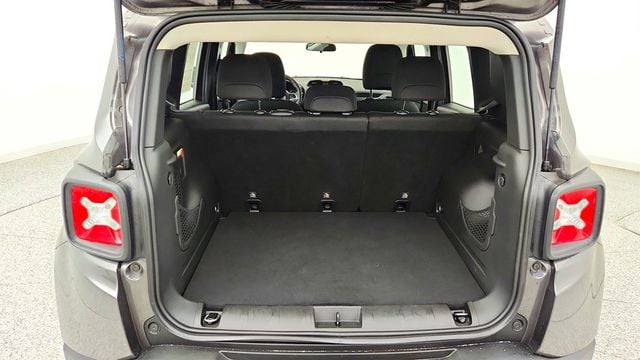 2019 Jeep Renegade Upland 4x4 - 23074945 - 19