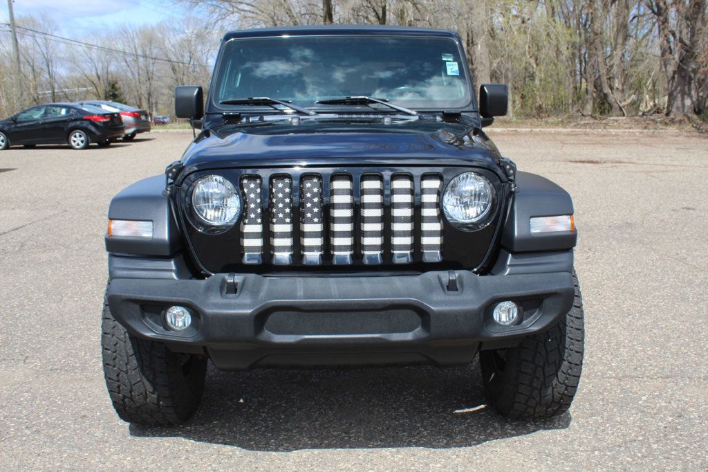 2019 Jeep Wrangler Sport S photo 4