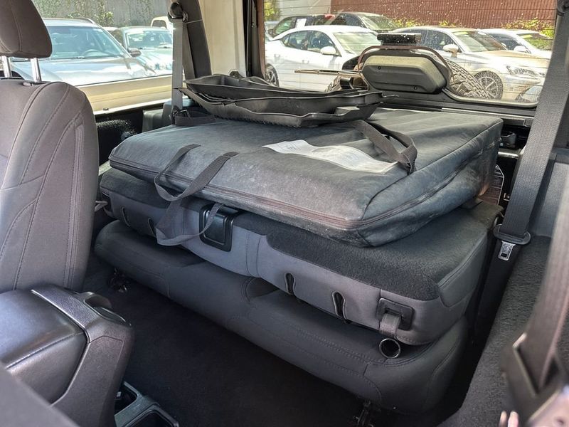 2019 Jeep Wrangler Sport - 23019444 - 14