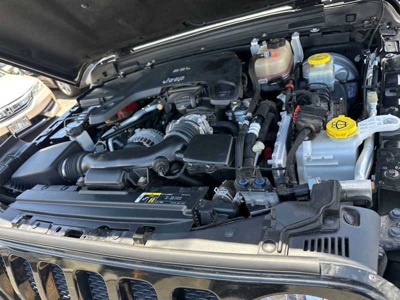 2019 Jeep Wrangler Sport - 23019444 - 21