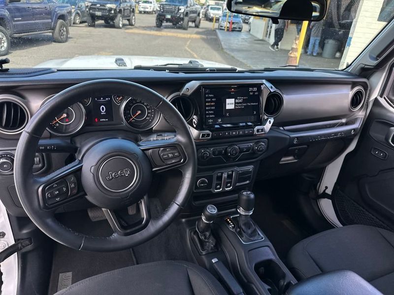2019 Jeep Wrangler Sport S 4x4 - 22936642 - 13