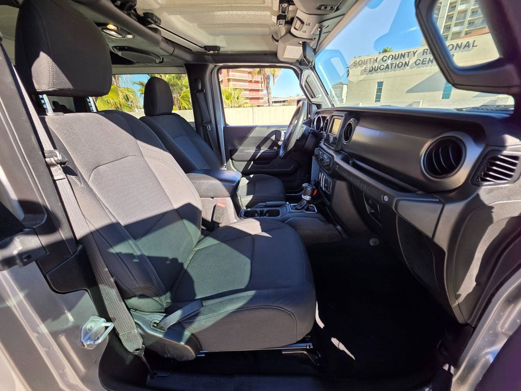 2019 Jeep Wrangler Sport S 4x4 - 22957137 - 9