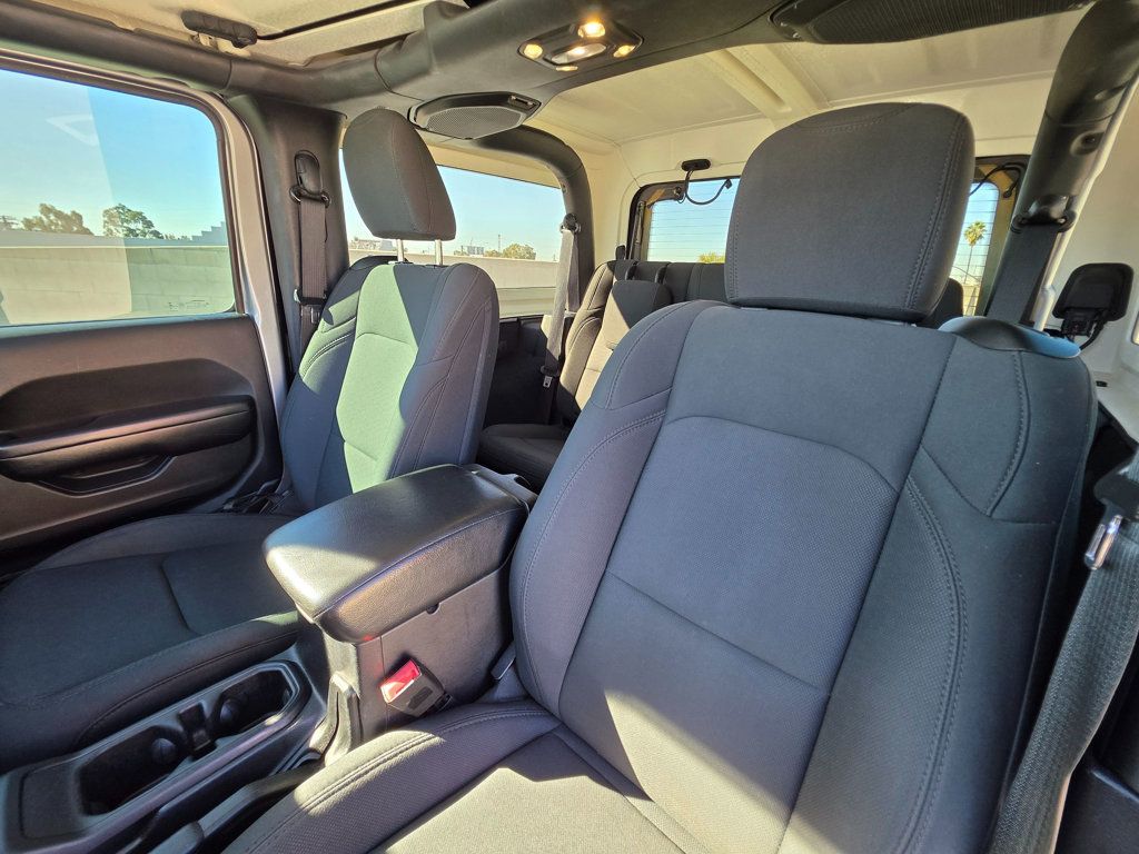 2019 Jeep Wrangler Sport S 4x4 - 22957137 - 15