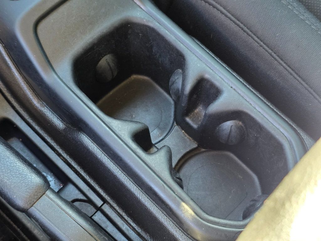 2019 Jeep Wrangler Sport S 4x4 - 22957137 - 32