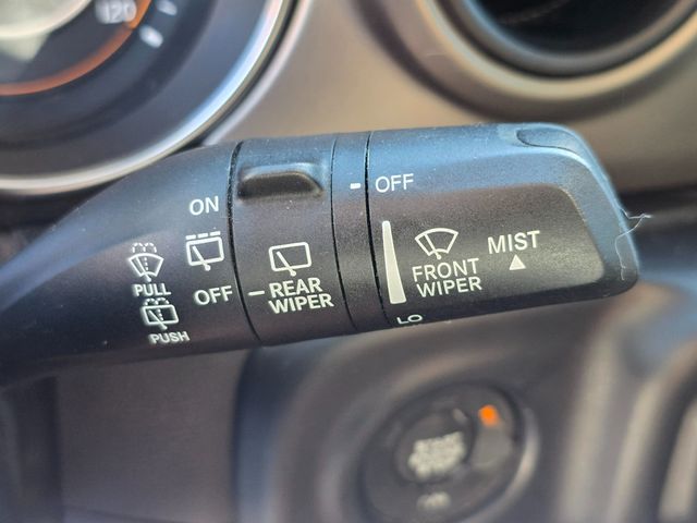 2019 Jeep Wrangler Sport S 4x4 - 22957137 - 36