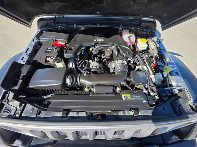 2019 Jeep Wrangler Sport S 4x4 - 22957137 - 38