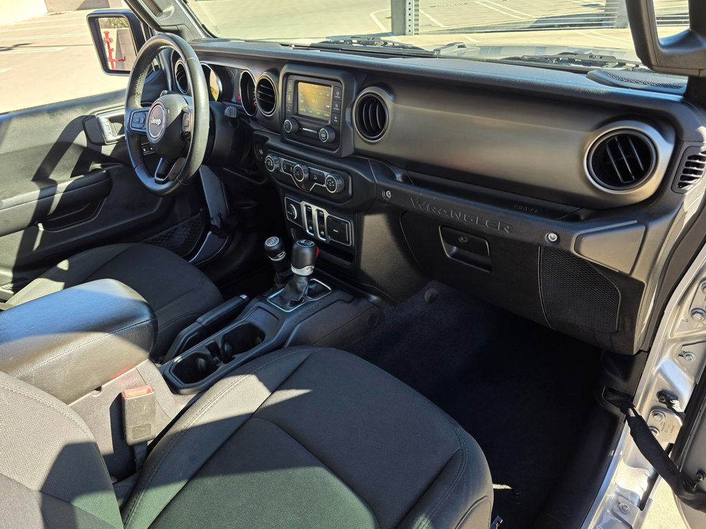 2019 Jeep Wrangler Sport S 4x4 - 22957137 - 8