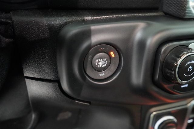 2019 Jeep Wrangler Unlimited Sahara 4x4 - 23084402 - 19