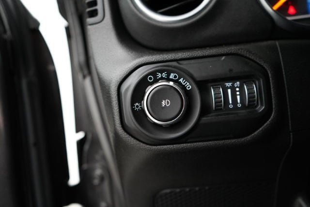 2019 Jeep Wrangler Unlimited Sahara 4x4 - 23084402 - 20