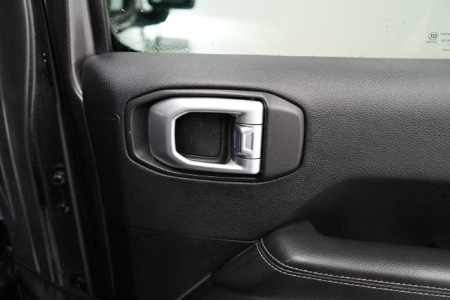 2019 Jeep Wrangler Unlimited Sahara 4x4 - 23084402 - 41