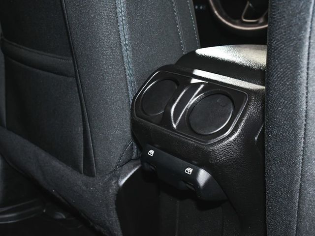 2019 Jeep Wrangler Unlimited Sport S - 23011725 - 38