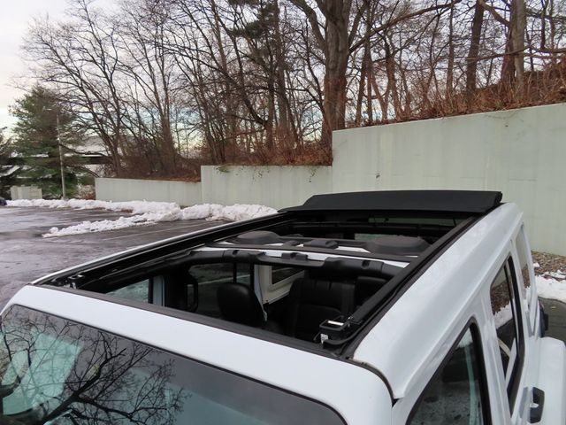 2019 Jeep Wrangler Unlimited Rubicon 4x4 - 22960379 - 4